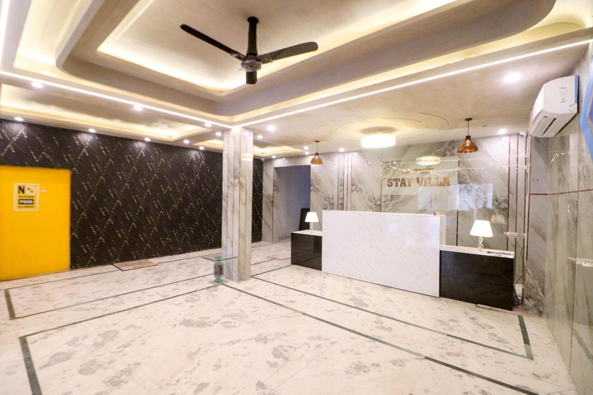 Hotel Vvs Near Delhi Airport Нью-Дели Экстерьер фото
